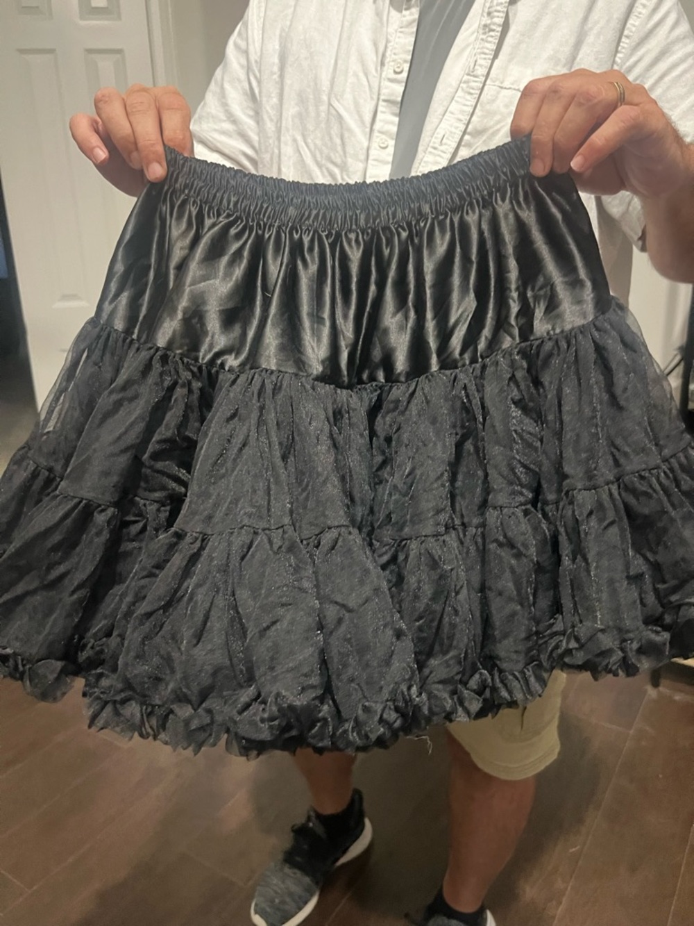 Women's Black Tiered Tulle Skirt Classic Flare - Picture 4 of 7